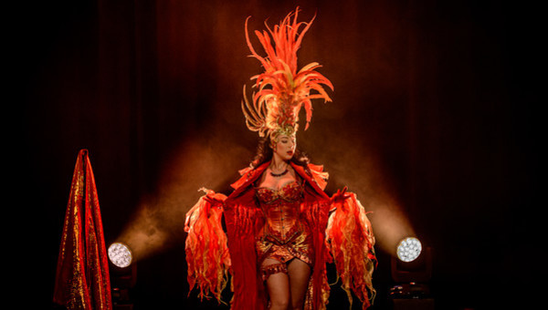 Ruby Colibri - Danseuse